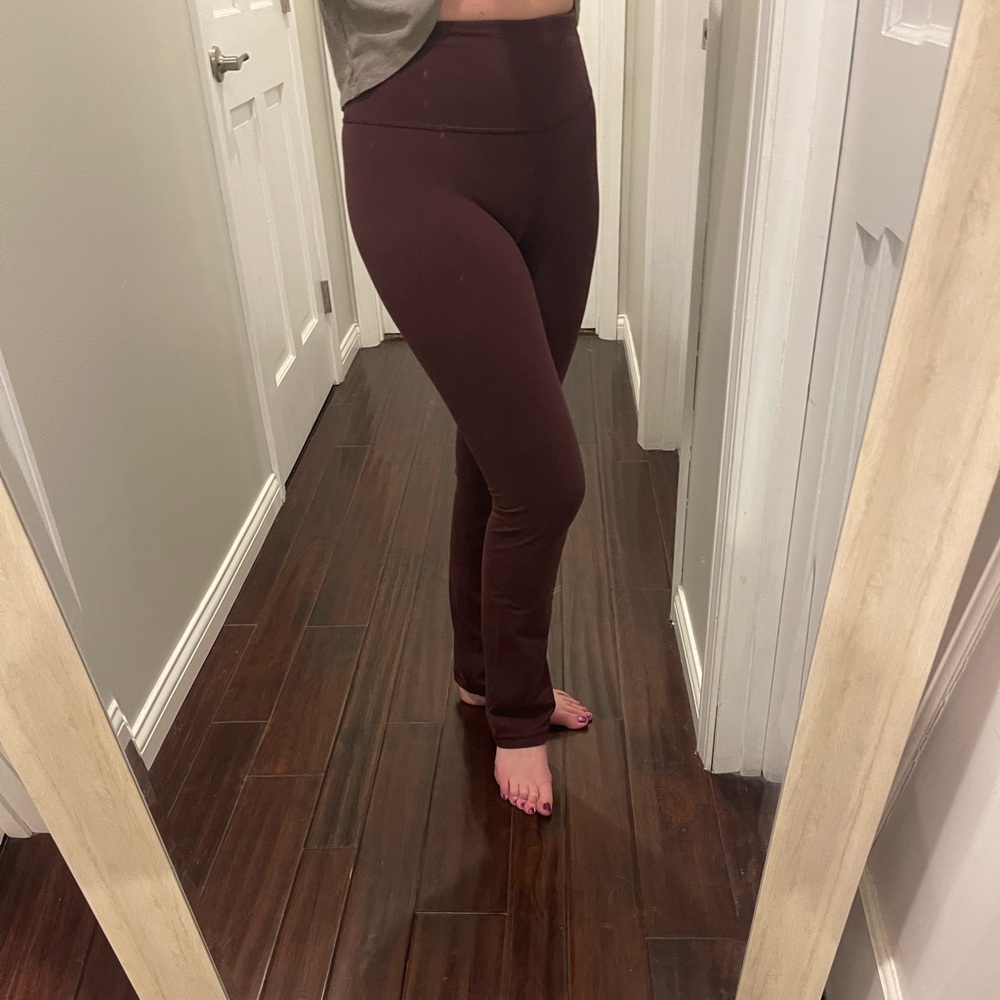 Athleta Salutation boot cut leggings in Cabernet - Picture 9 of 9